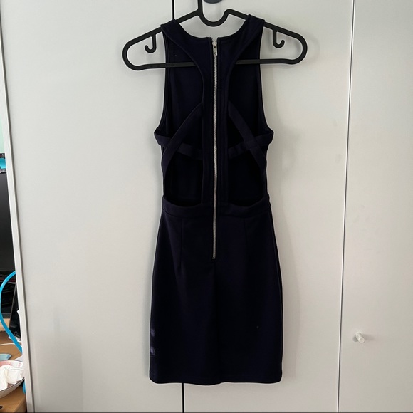 Tobi Dress - Picture 2 of 6